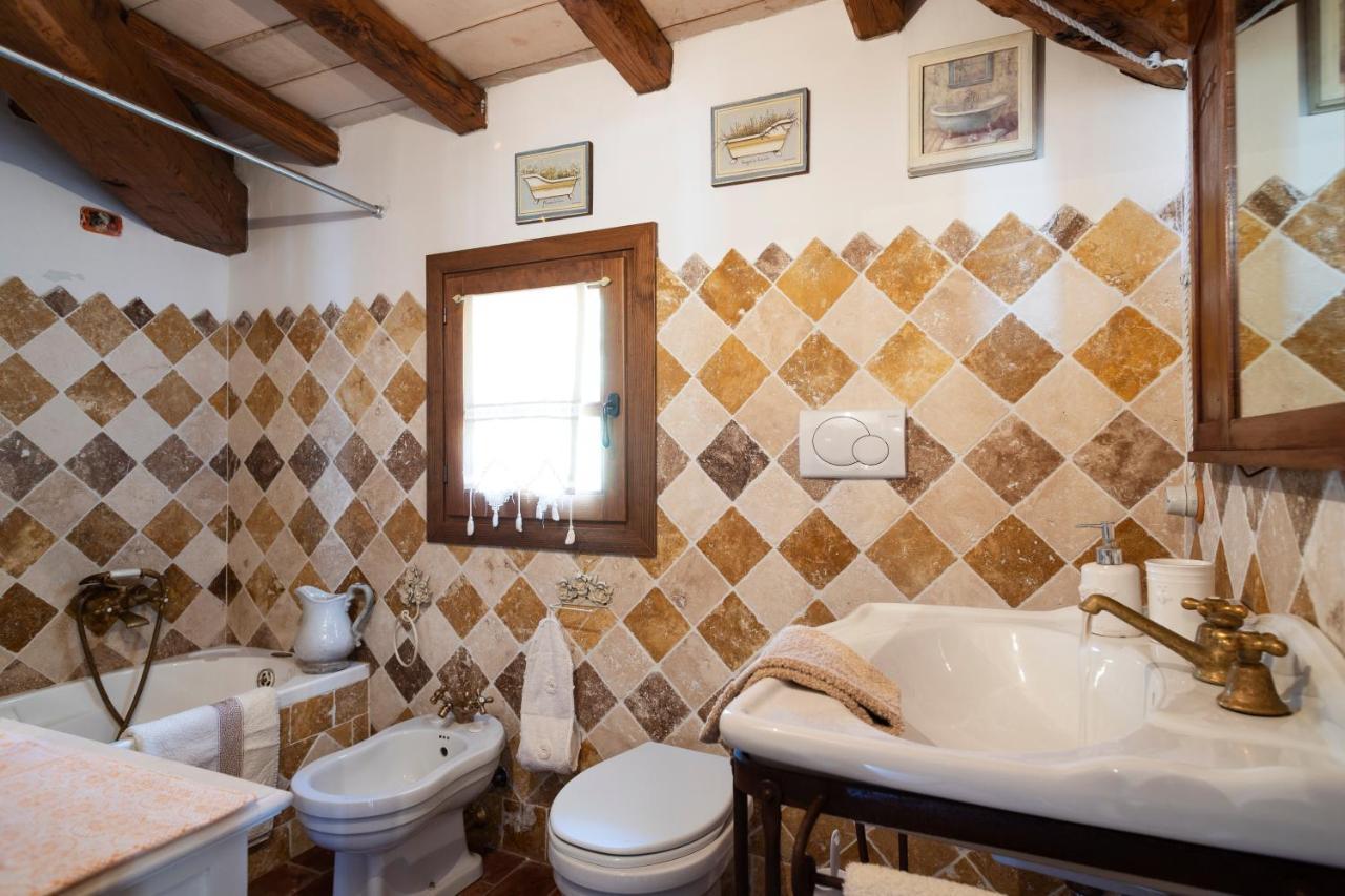 Antica Caresi B&B Olbia Extérieur photo