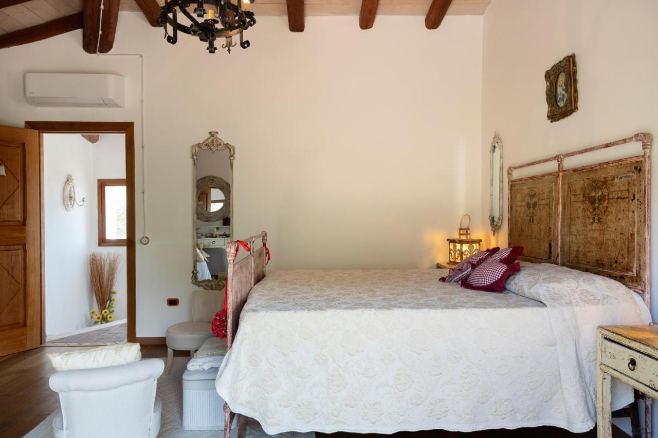Antica Caresi B&B Olbia Extérieur photo