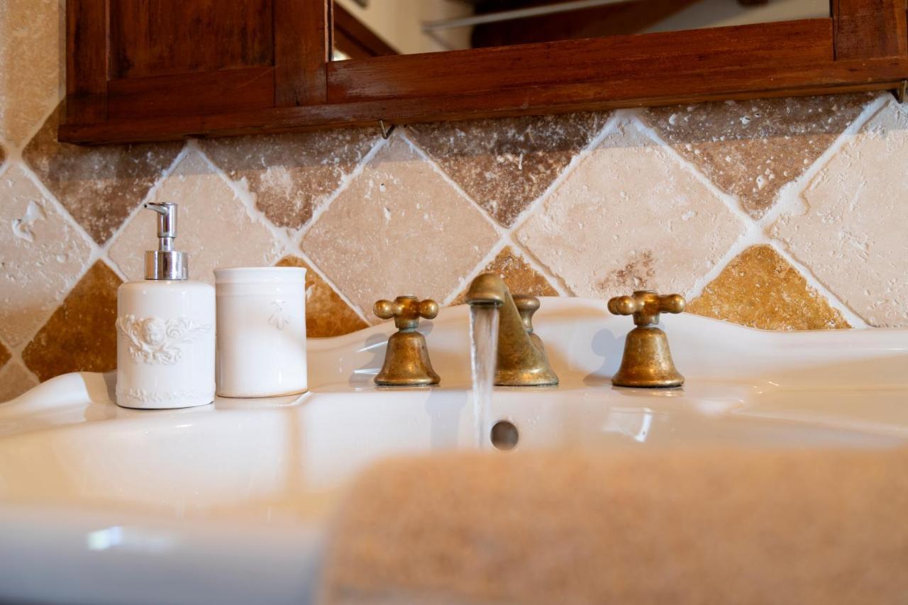 Antica Caresi B&B Olbia Extérieur photo